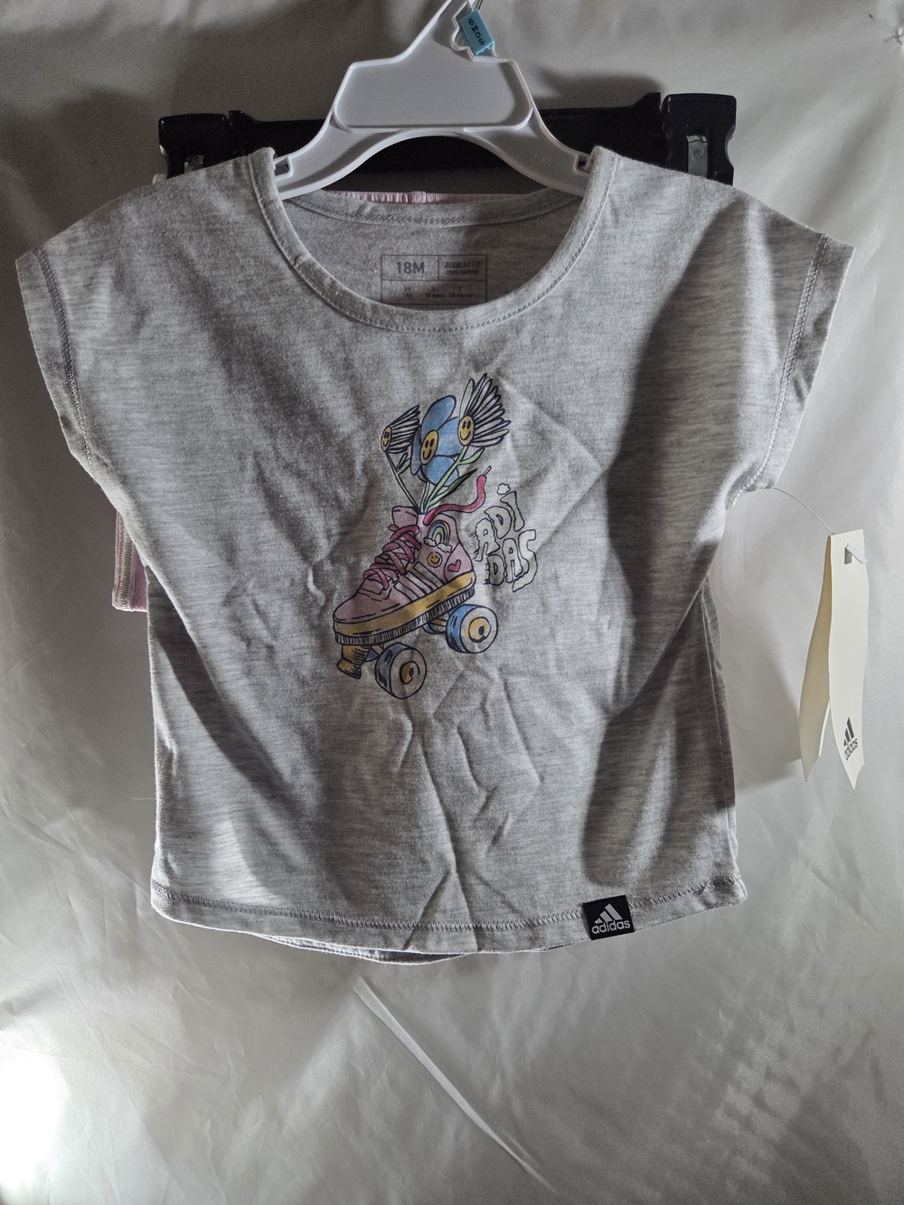 Adidas Girl's 2 Piece Gray Graphic Roller Skate Tee And Pink Striped Shorts